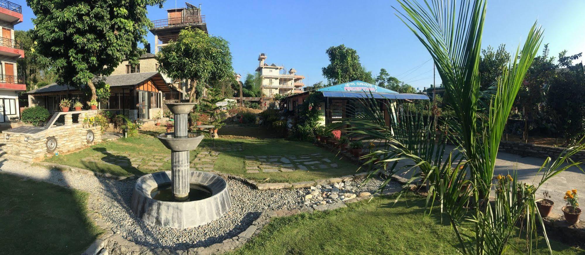 Hotel Glory Garden Pokhara Ngoại thất bức ảnh