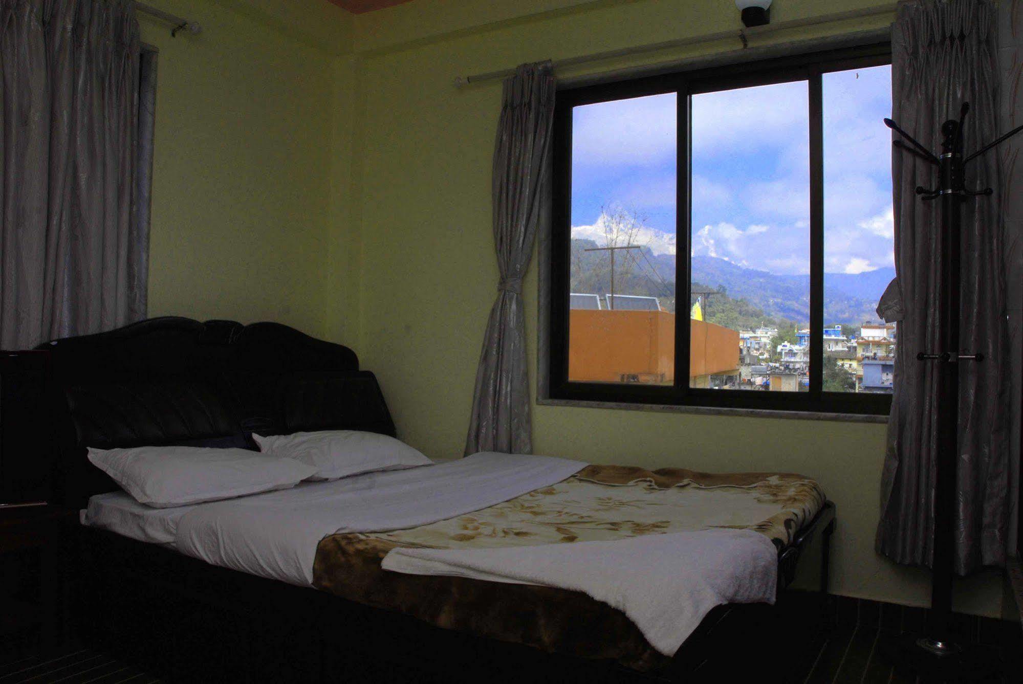 Hotel Glory Garden Pokhara Ngoại thất bức ảnh