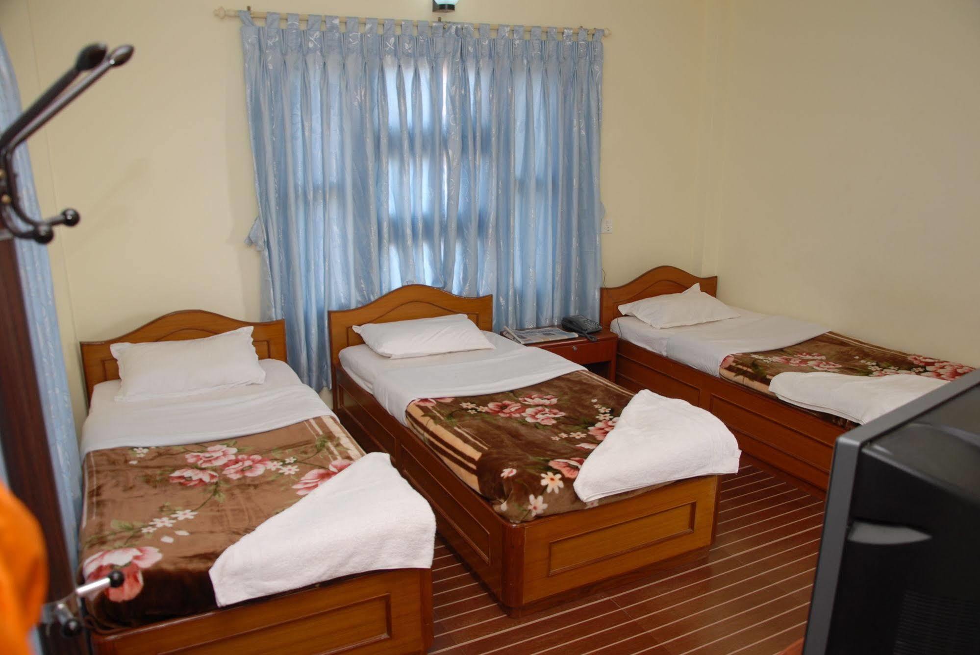 Hotel Glory Garden Pokhara Ngoại thất bức ảnh