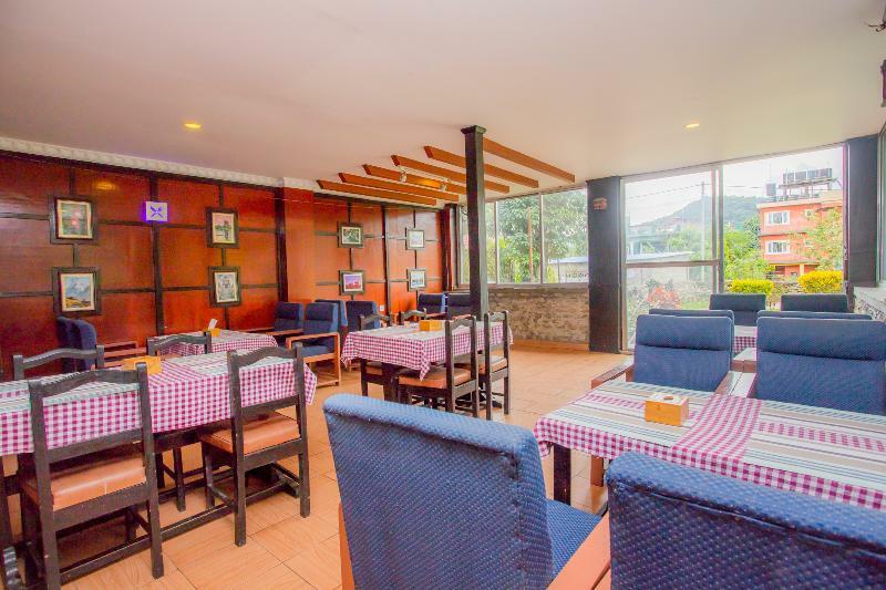Hotel Glory Garden Pokhara Ngoại thất bức ảnh